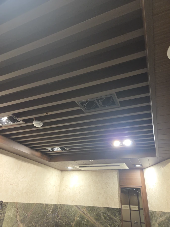목공 천장점검구업체 현장 천장 구조 및 천장틀 위치 확인